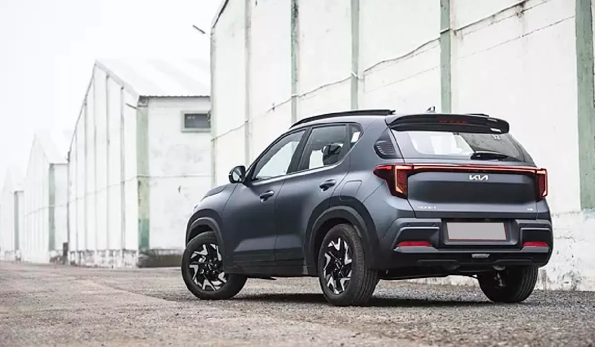 Kia - Sonet HTX AE - Best Car Rentals - Best Preowned Car - Exclusive Concierge Club.webp